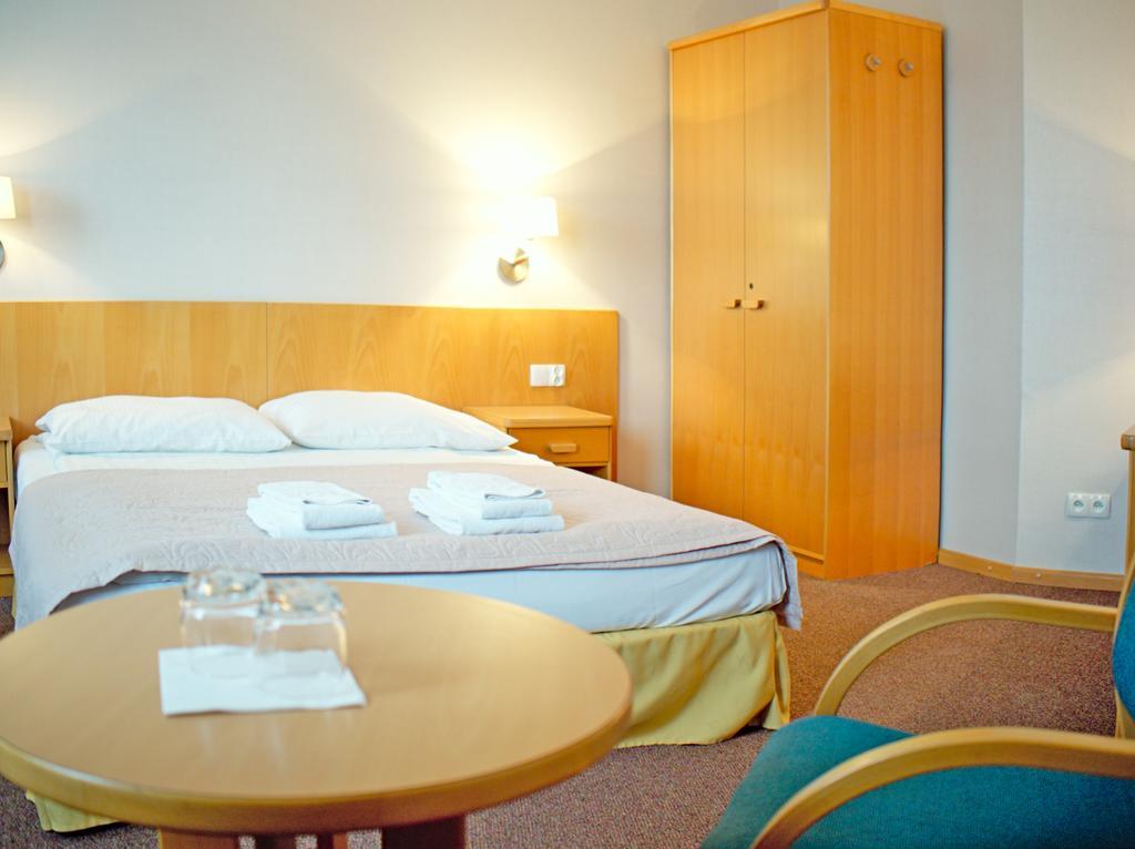 Hotel Orlik Płońsk Εξωτερικό φωτογραφία