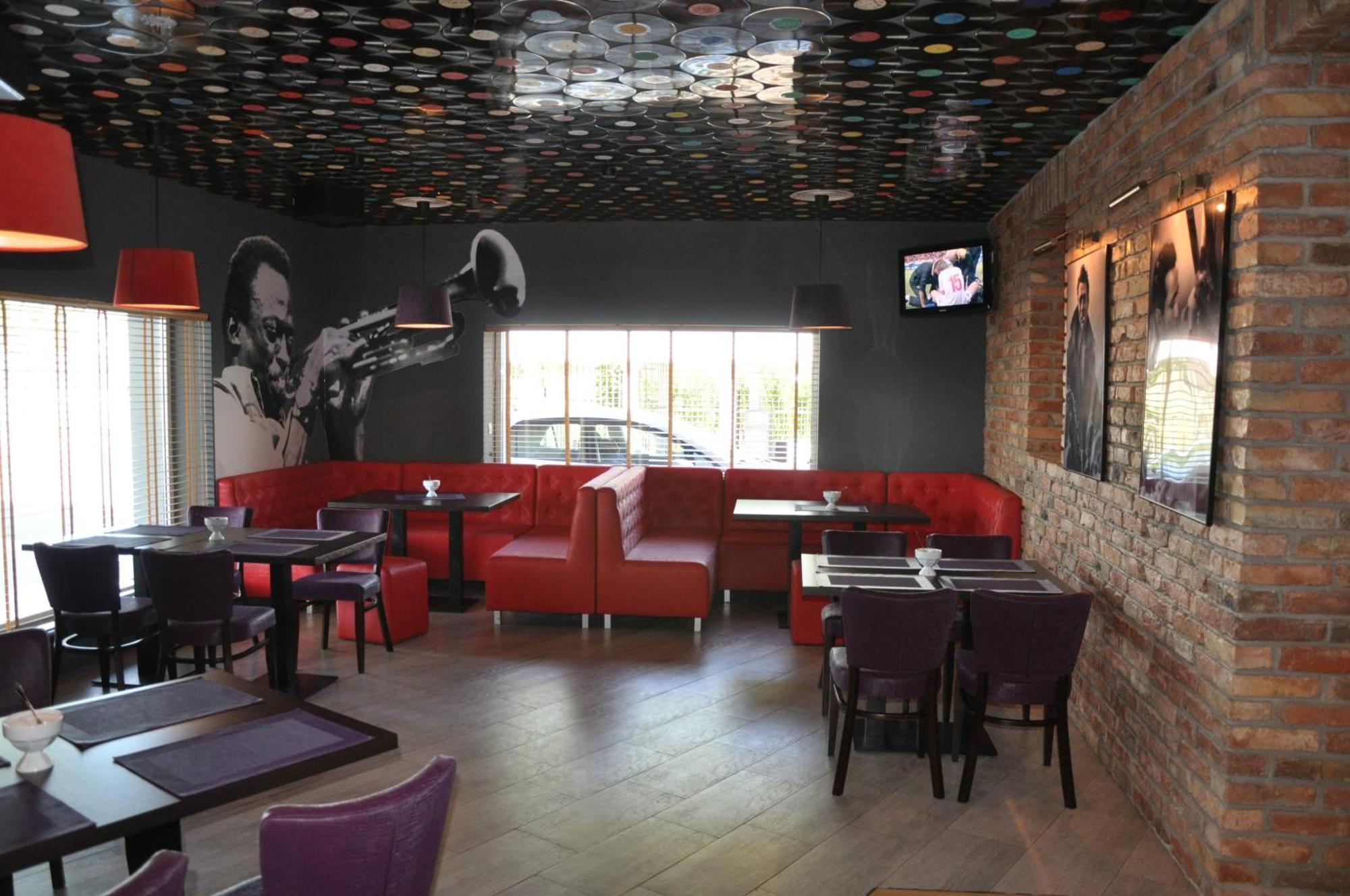 Hotel Orlik Płońsk Εξωτερικό φωτογραφία